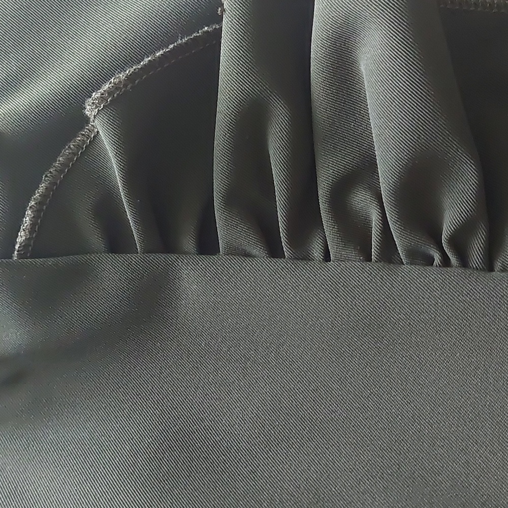 ⭐Host Pick⭐PINK TARTAN, size 14, dark olive green color skirt - Picture 11 of 15